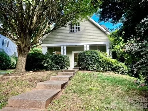 8214 Ballymore Ct, Huntersville, NC 28078