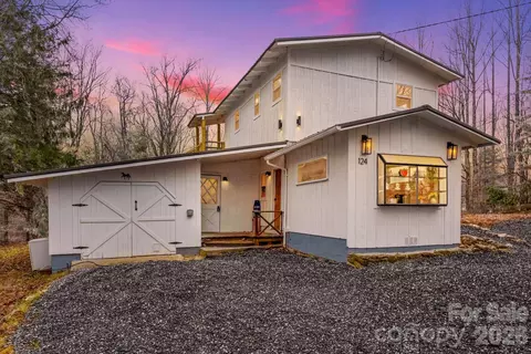 124 Glad Tidings Ln, Sylva, NC 28779