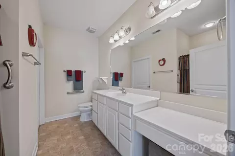Bath - 412 Garner Dr, Salisbury, NC 28146 photo 1 of 2