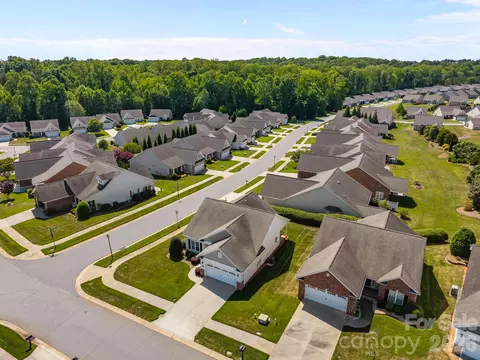 View/Area - 412 Garner Dr, Salisbury, NC 28146 photo 5 of 9