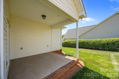 Exterior - 412 Garner Dr, Salisbury, NC 28146 photo 8 of 11
