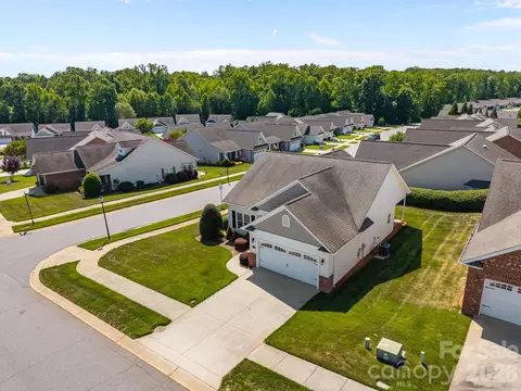 View/Area - 412 Garner Dr, Salisbury, NC 28146 photo 3 of 9
