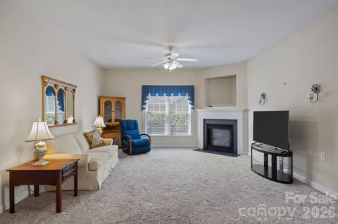 Living - 412 Garner Dr, Salisbury, NC 28146 photo 3 of 4