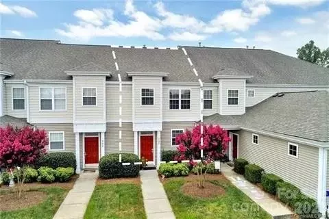927 Claybrook Cir, Gastonia, NC 28054