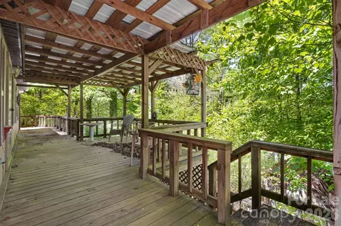 101 Serenity Ln, Clyde, NC 28721 photo 3