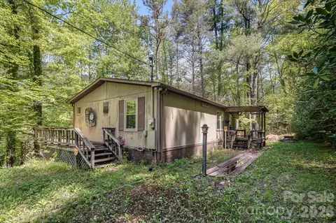 101 Serenity Ln, Clyde, NC 28721 photo 2