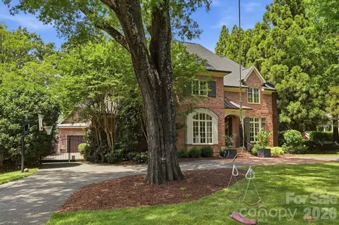 2012 Harris Rd, Charlotte, NC 28211