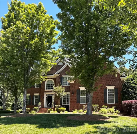 1311 Dobson Dr, Waxhaw, NC 28173