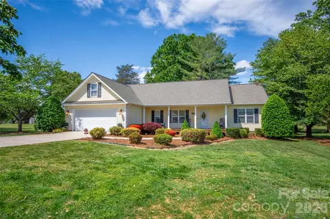 183 Devon Ln, Statesville, NC 28625