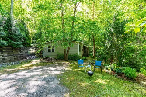 Exterior - 159 Marcellina Dr, Fairview, NC 28730 photo 4 of 9