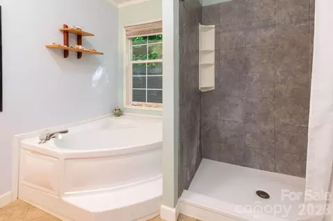 Bath - 159 Marcellina Dr, Fairview, NC 28730 photo 2 of 3