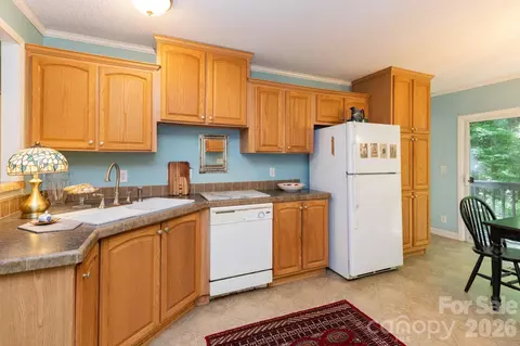 Kitchen - 159 Marcellina Dr, Fairview, NC 28730 photo 2 of 2