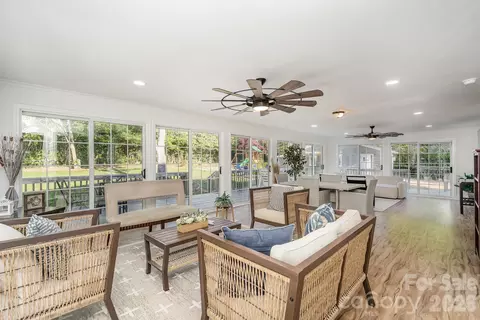 8823 Dartmoor Pl, Mint Hill, NC 28227