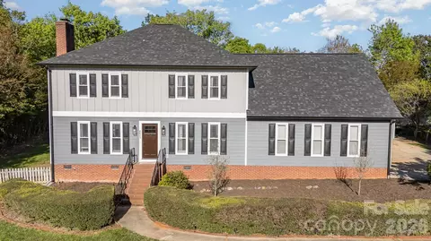 8823 Dartmoor Pl, Mint Hill, NC 28227
