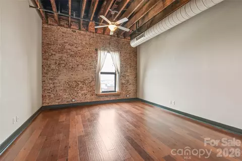 100 W Main 402 Ave #402, Gastonia, NC 28052
