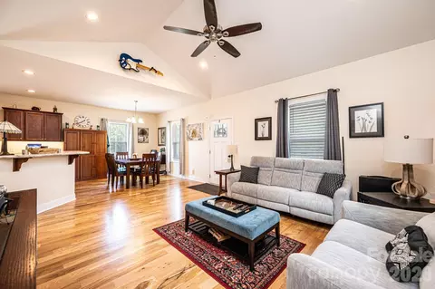 Other - 1092 33rd Avenue Ne Loop NE, Hickory, NC 28601 photo 4 of 11