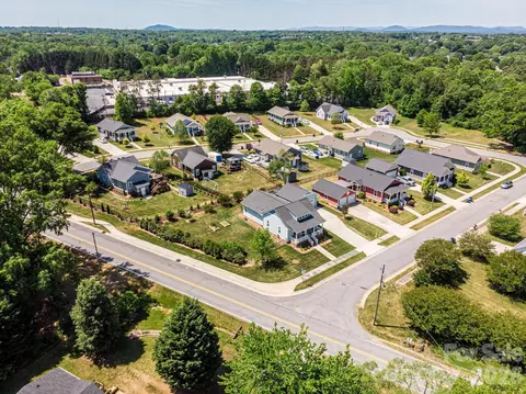 View/Area - 1092 33rd Avenue Ne Loop NE, Hickory, NC 28601 photo 3 of 3