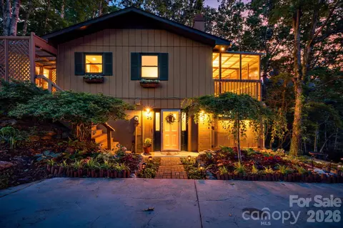 29 Independence Blvd, Asheville, NC 28805