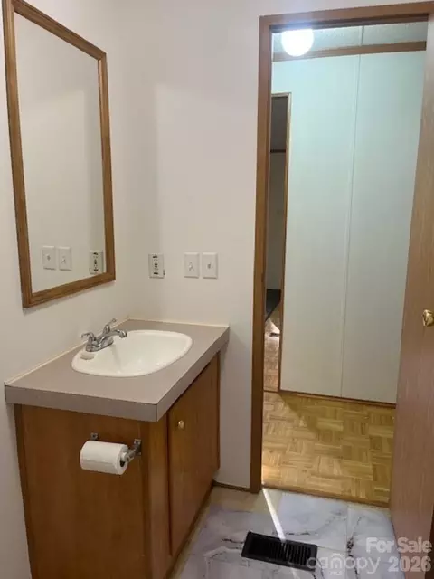 Bath - 50 E Wabash Dr, Sylva, NC 28779 photo 6 of 6