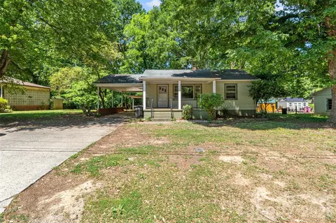 412 Eastside Dr, Statesville, NC 28625