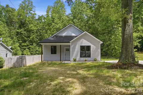 1230 Wilmington Ave, Statesville, NC 28677