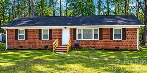 122 Birchwood Dr, Wadesboro, NC 28170