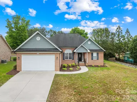 328 River Birch Cir, Mooresville, NC 28115
