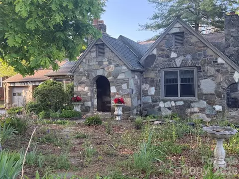 115 Oakland Rd, Asheville, NC 28801