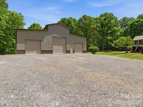 Exterior - 245 Rainbow Cir, Clover, SC 29710 photo 8 of 9