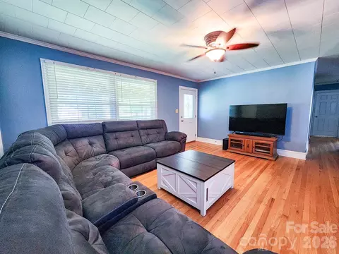 Living - 1399 Ruby Spencer St, Newton, NC 28658 photo 1 of 2