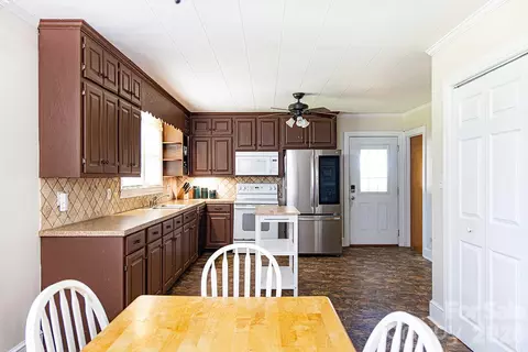Kitchen - 1399 Ruby Spencer St, Newton, NC 28658 photo 1 of 5