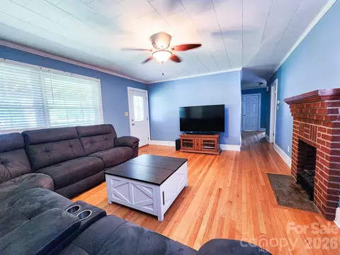 Living - 1399 Ruby Spencer St, Newton, NC 28658 photo 2 of 2