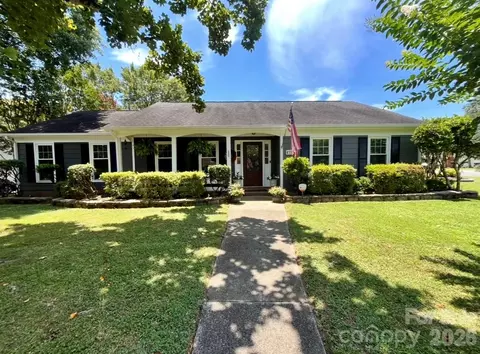 7319 Chatterbird Ct, Charlotte, NC 28226