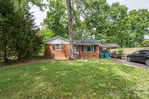 706 Brian Cir, Pineville, NC 28134