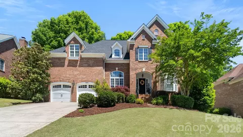 14011 Shanghai Links Pl, Charlotte, NC 28278