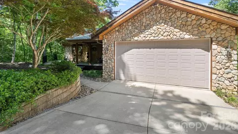 292 Point Carpenter Rd, Fort Mill, SC 29707
