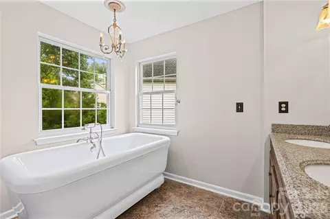 Bath - 620 E Cheval Dr, Fort Mill, SC 29708 photo 3 of 6