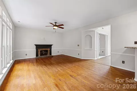 Living - 620 E Cheval Dr, Fort Mill, SC 29708 photo 3 of 6