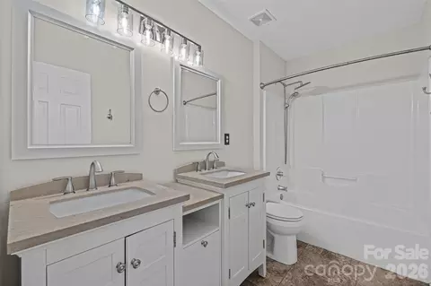 Bath - 620 E Cheval Dr, Fort Mill, SC 29708 photo 6 of 6