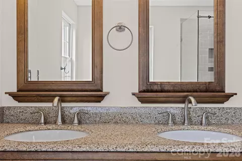Bath - 620 E Cheval Dr, Fort Mill, SC 29708 photo 4 of 6