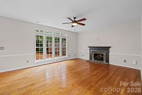 Living - 620 E Cheval Dr, Fort Mill, SC 29708 photo 4 of 6