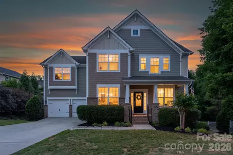 1105 Snowbird Ln, Waxhaw, NC 28173