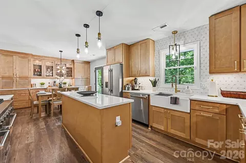 Kitchen - 2313 Rainbrook Dr, Monroe, NC 28112 photo 4 of 6