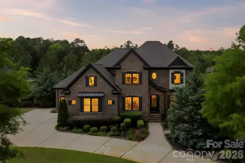 1009 Princessa Dr, Matthews, NC 28104