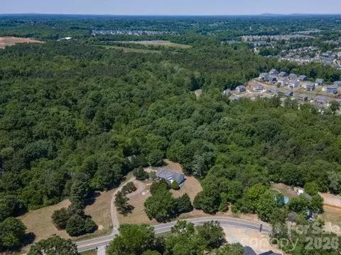 13035 Asbury Chapel Rd, Huntersville, NC 28078