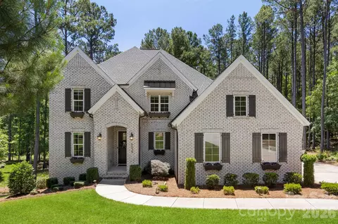 6039 Chimney Bluff Rd, Lancaster, SC 29720