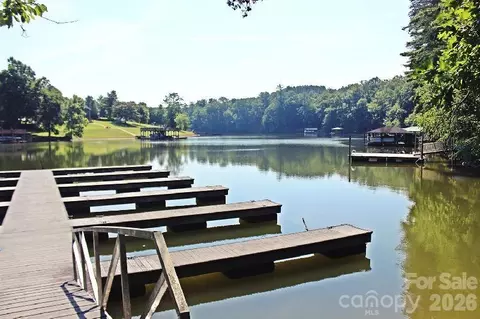 6020 Plantation Pointe 91 Dr #91, Granite Falls, NC 28630