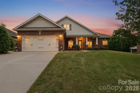 2425 Winnsford Ln, Gastonia, NC 28056