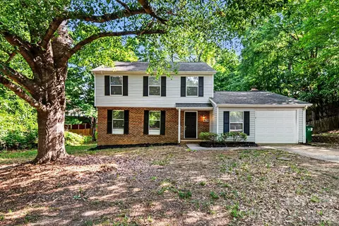409 Vista Grande Cir, Charlotte, NC 28226