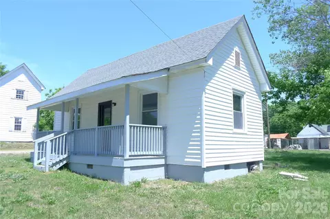 221 Duke St, Cooleemee, NC 27014
